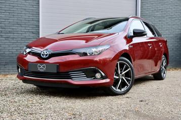 Toyota Auris Touring Sports 1.8 Hybrid Dynamic | CAMERA | TR beschikbaar voor biedingen