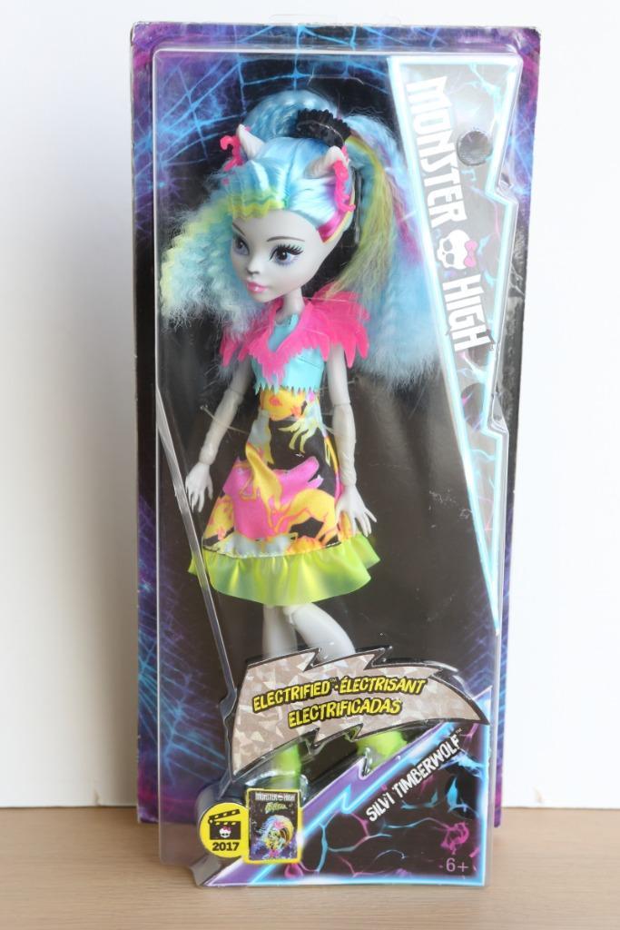Monster High Silvi Timberwolf - Electrified #DVH66 (NRFB), Verzamelen, Poppen, Nieuw, Pop, Ophalen of Verzenden