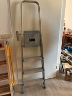 Gamma Huishoudtrap - 4 Treden, Doe-het-zelf en Verbouw, Ladders en Trappen, Ophalen, Gebruikt, Trap, Opvouwbaar of Inschuifbaar