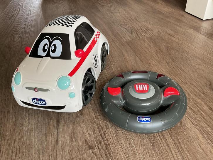 RC Chicco Fiat 500 Bestuurbare Auto, Kinderen en Baby's, Speelgoed | Speelgoedvoertuigen, Zo goed als nieuw, Afstandsbediening