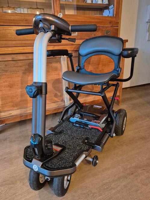 Opvouwbare Bobby Carbon Deluxe Black Limited Edition 4W, Diversen, Brommobielen en Scootmobielen, Zo goed als nieuw, 10 km/u of minder