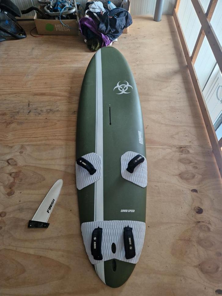 Custom Windsurfboard (RRD basis), Watersport en Boten, Windsurfen, Gebruikt, Plank, Minder dan 250 cm, Met vin(nen), Ophalen of Verzenden