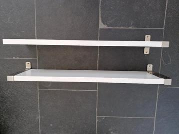 IKEA Planken BERGSHULT wit met GRANHULT beslag beschikbaar voor biedingen
