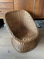 Kleine rieten stoel kinderstoel jaren 70, Gebruikt, Bruin, Riet of Rotan, Ophalen of Verzenden