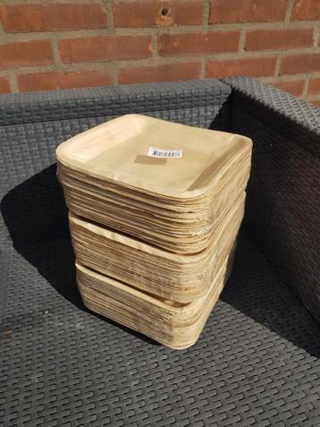 75 palmblad borden 24x24cm beschikbaar voor biedingen