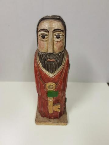 Vintage houten beeld met verborgen ruimte voor een fles. beschikbaar voor biedingen