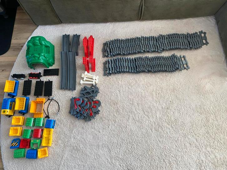Duplo Treinbaan - Veel Baandelen, Kinderen en Baby's, Speelgoed | Duplo en Lego, Gebruikt, Duplo, Losse stenen, Ophalen of Verzenden