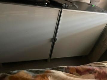 Frontjes kast Besta - Ikea beschikbaar voor biedingen