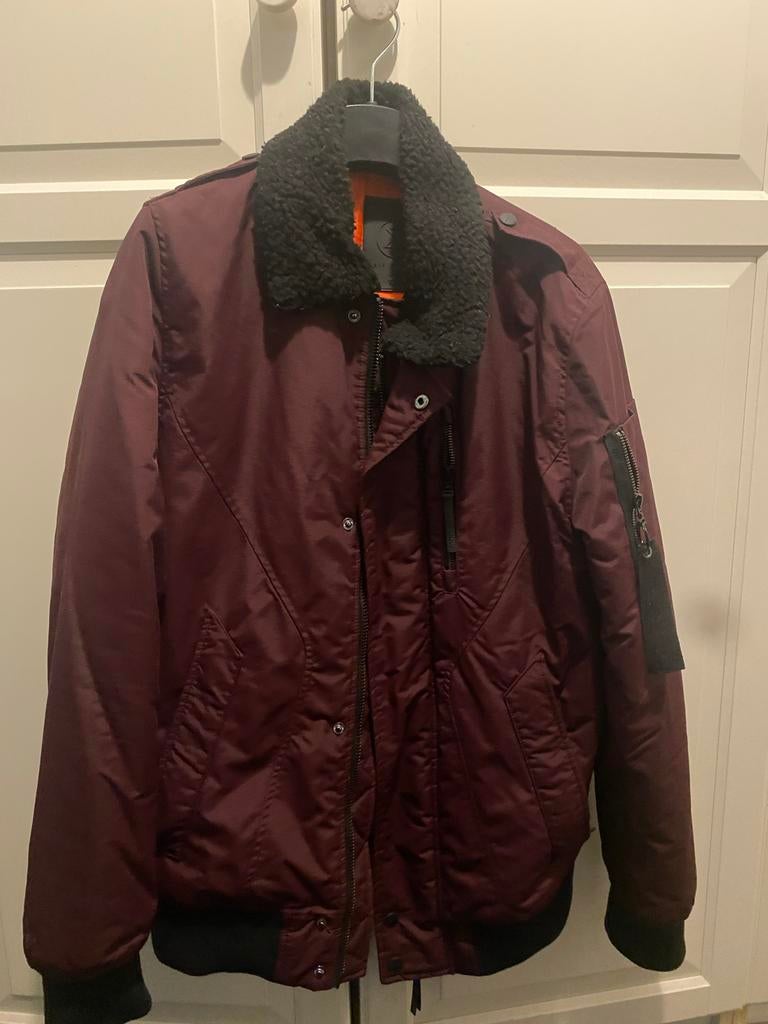 Stijlvolle bordeauxrode herenjas met kraag, Ophalen of Verzenden, Zo goed als nieuw, Overige maten, Rood