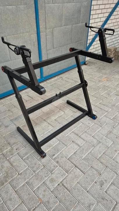 Z.g.a.n. dubbel keyboard standaard, Muziek en Instrumenten, Keyboards, Zo goed als nieuw, 61 toetsen, Overige merken, Ophalen