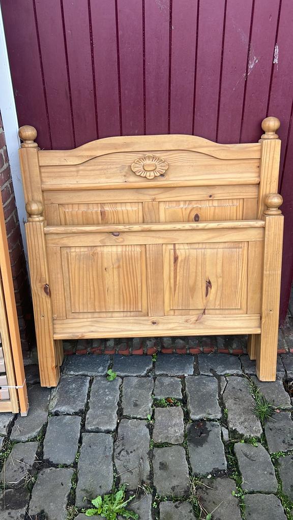 Houten 1 persoonsbed- incl.lattenbodem en matras., Huis en Inrichting, Slaapkamer | Bedden, Zo goed als nieuw, Eenpersoons, 100 cm