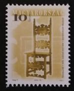 MAGYAR POST (Hongarije) - antiek stoeltje 2001, Postzegels en Munten, Postzegels | Europa | Hongarije, Verzenden, Gestempeld