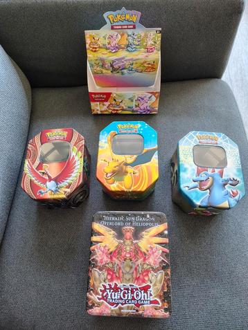 Verschillende (lege) Pokemon en Yu-Gi-Oh opbergblikken/tins beschikbaar voor biedingen