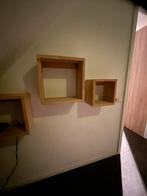 Drie houten wandkubussen, Ophalen of Verzenden, Zo goed als nieuw