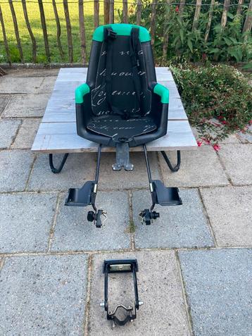 Nog een net fietsstoeltje van Boobike beschikbaar voor biedingen