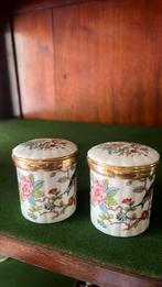 Aysley Pembroke snuisterij doosje, Verzenden