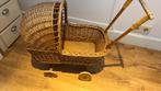 Rieten poppenwagen, Kinderen en Baby's, Speelgoed | Poppen, Ophalen of Verzenden, Gebruikt, Babypop