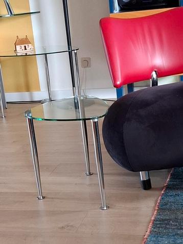 Glazen Bijzettafeltje - Stijlvol en Praktisch beschikbaar voor biedingen