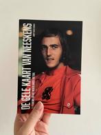 Boek De Gele Kaart van Neeskens - Voetbalboek, Boeken, Sportboeken, Ophalen of Verzenden, Gelezen, Balsport