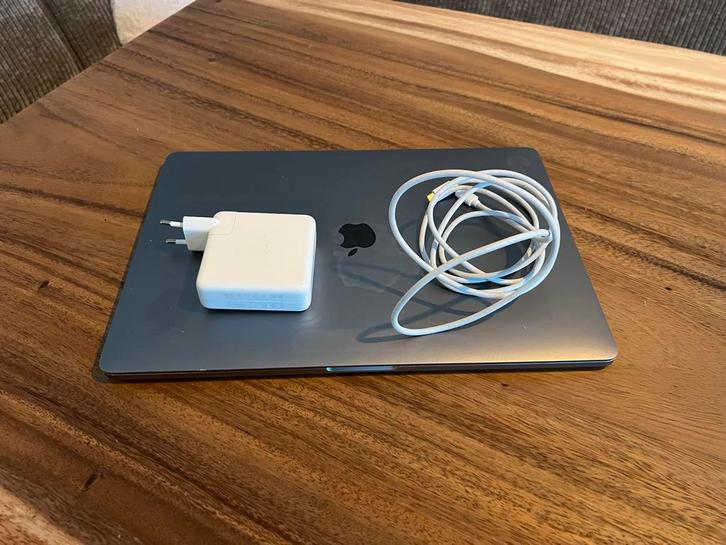 MacBook Pro 16-inch 2019 - Topstaat!, Computers en Software, Apple Macbooks, Gebruikt, MacBook Pro, 16 inch, 2 tot 3 Ghz, 512 GB