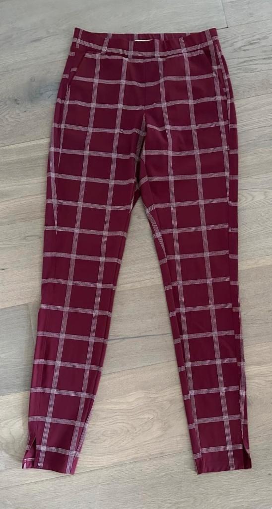 Studio Anneloes broek maat XS, Kleding | Dames, Broeken en Pantalons, Zo goed als nieuw, Maat 34 (XS) of kleiner, Rood, Lang, Ophalen of Verzenden
