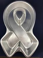 Wilton bakvorm Giant Awareness Ribbon (4C5), Bakvorm, Gebruikt, Ophalen of Verzenden, Taarten