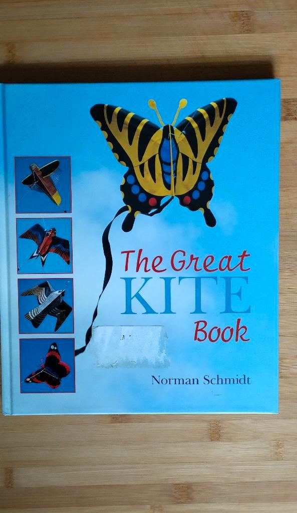 The Great Kite Book - Norman Schmidt (Engels) 1997 - (ISBN 1, Sport en Fitness, Vliegeren, Zo goed als nieuw, Toebehoren, Eenlijns