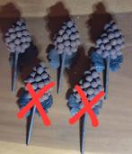 Nog 3 trosjes druiven smeedijzer / metaal. L.20 cm x B.8 cm, Ophalen