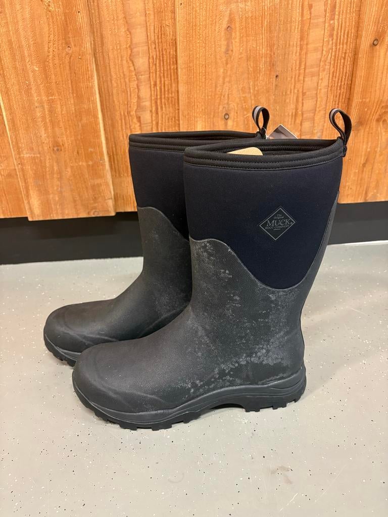 Muck Boot Arctic Outpost Mid, Heren laars. Zwart. Maat 46, Kleding | Heren, Schoenen, Nieuw, Boots, Zwart, Ophalen of Verzenden