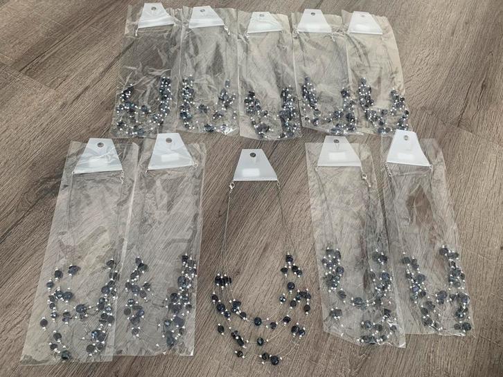 Partij 10 stuks donker blauwe kettingen K46, Sieraden, Tassen en Uiterlijk, Kettingen, Nieuw, Overige materialen, Blauw, Ophalen of Verzenden
