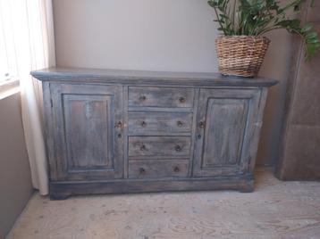 Dressoir kast  beschikbaar voor biedingen