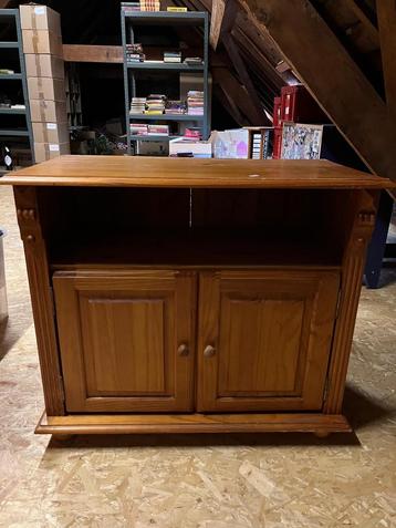 Houten kastje - 74x88x46 cm beschikbaar voor biedingen