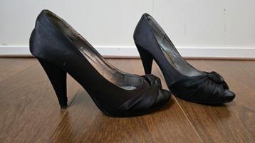 Zwarte pumps met open neus - maat 39 beschikbaar voor biedingen