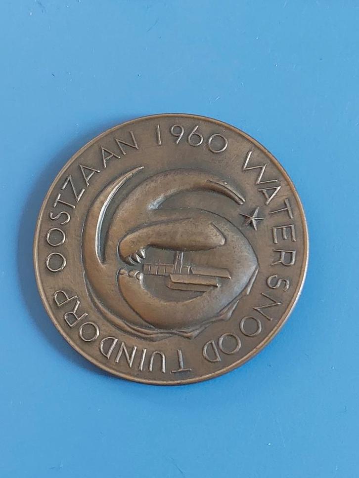 Penning watersnood tuindorp Oostzaan, Postzegels en Munten, Penningen en Medailles, Brons, Nederland, Ophalen of Verzenden