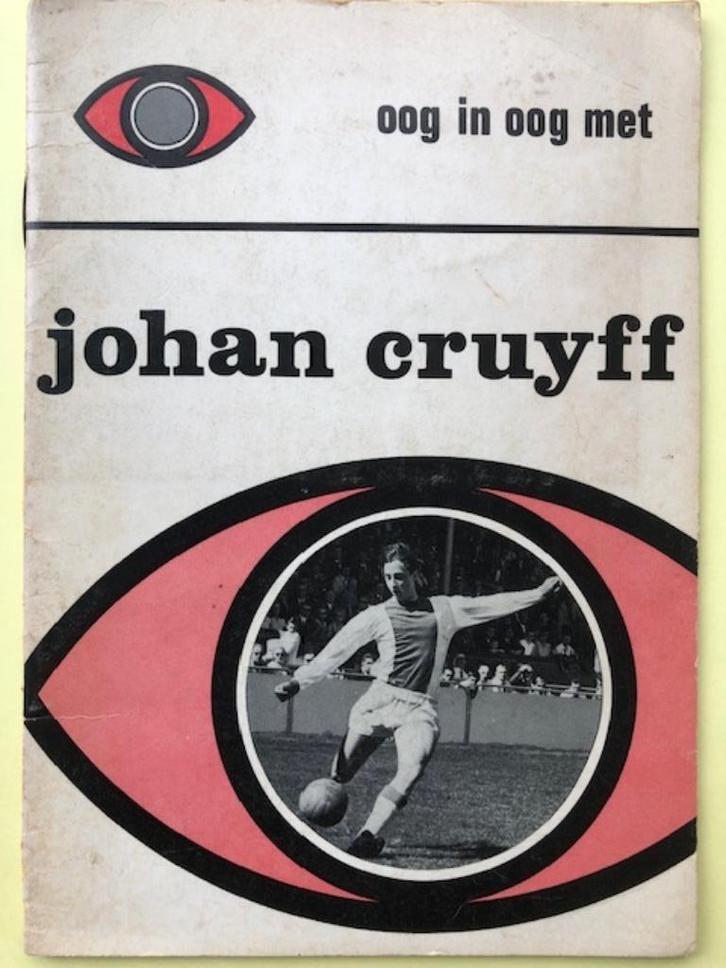 Johan Cruyff  boekje  Oog in Oog met Johan Cruyff, Boeken, Sportboeken, Gelezen, Balsport, Ophalen of Verzenden