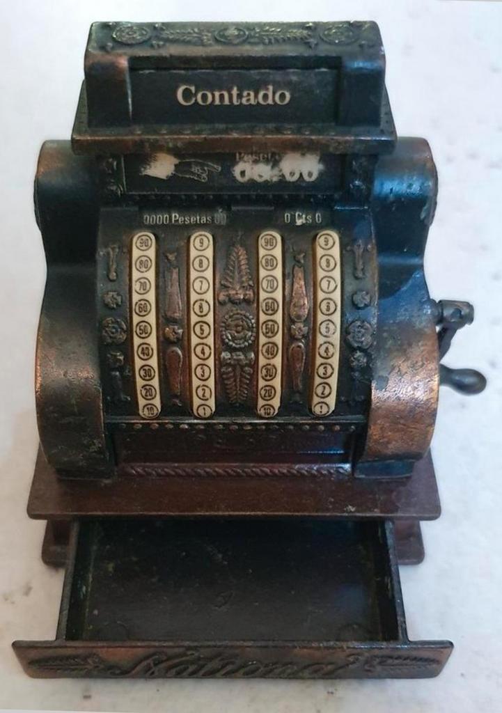 Vintage miniatuur gegoten metalen kassa puntenslijper, Antiek en Kunst, Antiek | Kantoor en Zakelijk, Ophalen of Verzenden