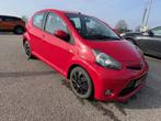 Toyota Aygo 1.0 VVT-i Now Airco Bluetooth APK Elek.pakket, Auto's, Toyota, Voorwielaandrijving, Euro 5, Stof, Gebruikt