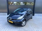 Toyota Aygo 1.0-12V Access Airco I APK 03-26 I Koppeling Nw, Auto's, Toyota, Voorwielaandrijving, Stof, Gebruikt, 4 stoelen