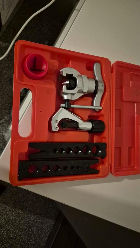 Flare set voor koperen leidingen, Doe-het-zelf en Verbouw, Gereedschap | Handgereedschap, Zo goed als nieuw, Ophalen of Verzenden