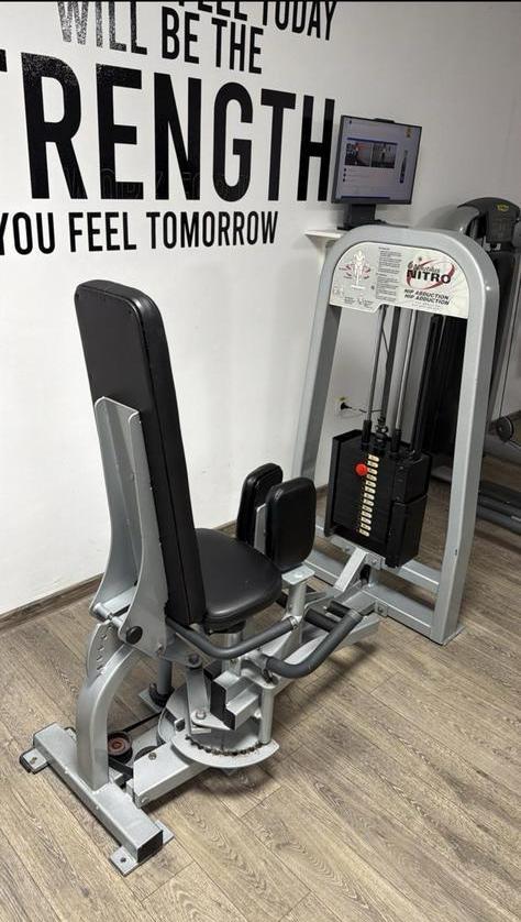 Nautilus nitro Adductor en abductor no cybex precor, Sport en Fitness, Fitnessapparatuur, Zo goed als nieuw, Krachtstation, Ophalen of Verzenden