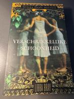 Libba Bray - Een verschrikkelijke schoonheid?, Ophalen of Verzenden, Zo goed als nieuw, Libba Bray