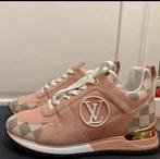 Louis vuitton run away sneakers, Ophalen of Verzenden, Zo goed als nieuw, Sneakers of Gympen