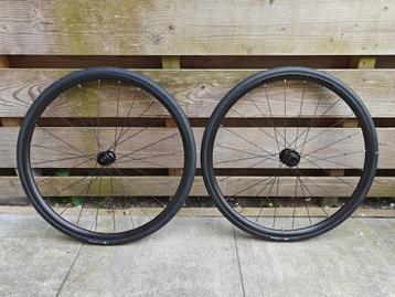 Bontrager Paradigm SL wielset, nooit gebruikt beschikbaar voor biedingen