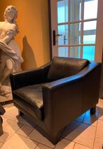 Leolux zwart leren fauteuil, design stoel, Huis en Inrichting, Stoelen, Ophalen, Tijdloos design, Gebruikt, Zwart