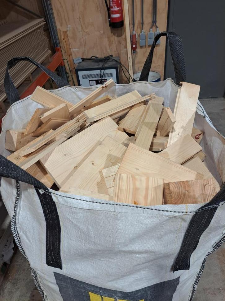 Droog kachelhout - brandhout - openhaardhout - stookhout, Tuin en Terras, Haardhout, Blokken, Overige houtsoorten, 6 m³ of meer