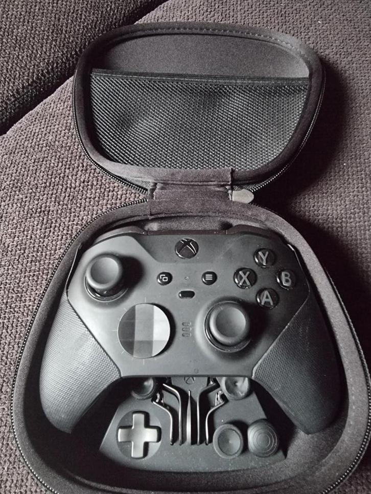 Xbox elite 2 controller, Spelcomputers en Games, Spelcomputers | Xbox | Accessoires, Gebruikt, Xbox Original, Controller, Draadloos