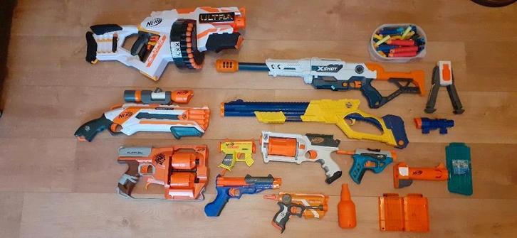 Verzameling Nerf Geweren + extra's !, Kinderen en Baby's, Speelgoed | Buiten | Actiespeelgoed, Zo goed als nieuw, Ophalen of Verzenden