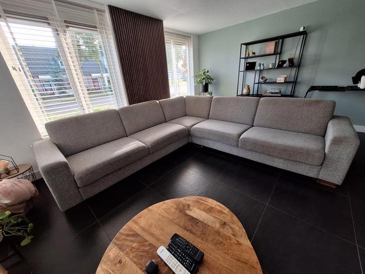 Grijze Goossens Hoekbank - 300x300 cm, Huis en Inrichting, Banken | Bankstellen, Gebruikt, Vierpersoons of meer, Ophalen