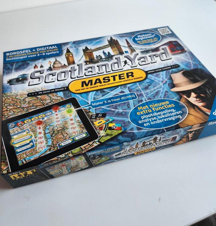 Scotland Yard Master - Bordspel + Digitaal, Hobby en Vrije tijd, Gezelschapsspellen | Bordspellen, Zo goed als nieuw, Een of twee spelers