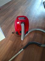 AEG VX7-1-WR-P 650 watt stofzuiger €25, Gebruikt, Stofzuiger, Minder dan 1200 watt, Ophalen